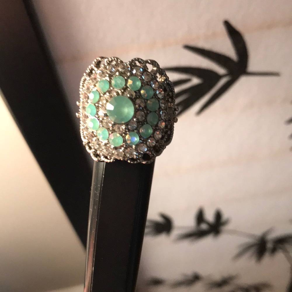 Rhinestone Silver Ring EUC